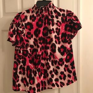 Brand NEW Woman’s large short sleeve print blouse